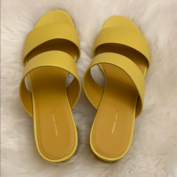 ❤️SOLD❤️Mansur Gavriel Yellow Sandals - Picture 3 of 10